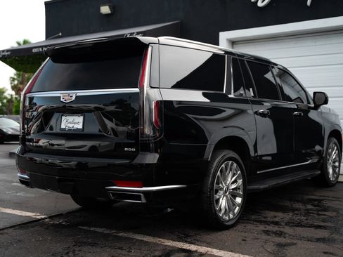 Used 2021 Cadillac Escalade ESV Premium Luxury w/ Performance Package AWD/4WD image 4