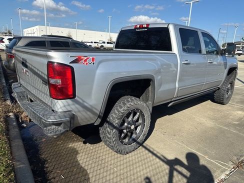 Used 2015 GMC Sierra 2500 SLE w/ Suspension Package, Off-Road image 5