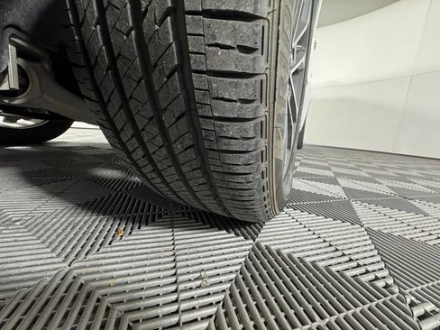 Used 2023 Jeep Grand Cherokee Overland w/ Rear Seat Video Group I image 12