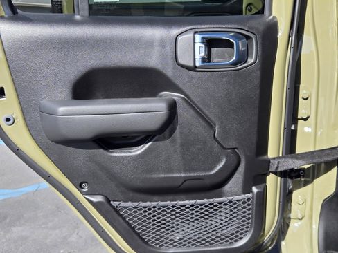 New 2026 Jeep Gladiator Sport image 27