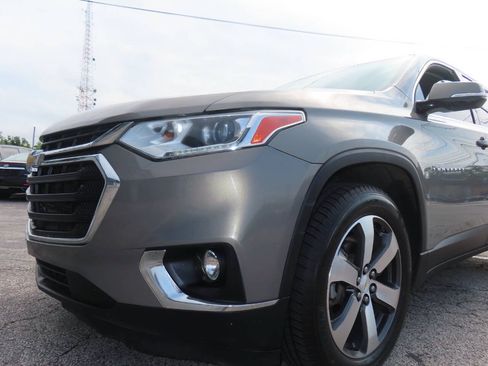 Used 2018 Chevrolet Traverse LT FWD image 31