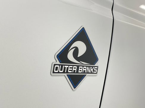 New 2025 Ford Bronco Outer Banks image 13