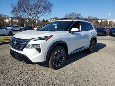 New 2026 Nissan Rogue Platinum w/ Platinum Premium Package AWD/4WD image 2