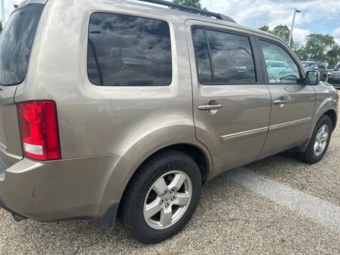 Used 2011 Honda Pilot EX image 3