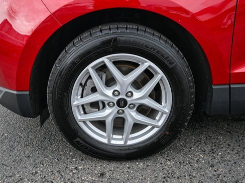 Certified 2024 Ford Edge SEL w/ Convenience Package image 12