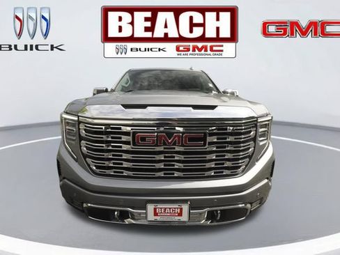 Used 2025 GMC Sierra 1500 Denali w/ Denali Reserve Package AWD/4WD image 8