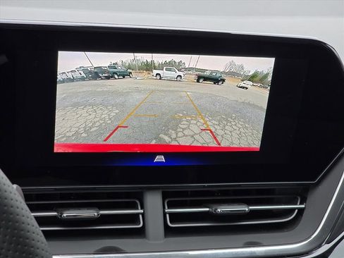 New 2026 Chevrolet Trax RS w/ Driver Confidence Package image 6