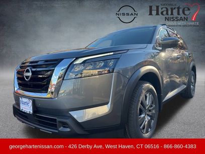 New 2025 Nissan Pathfinder SV