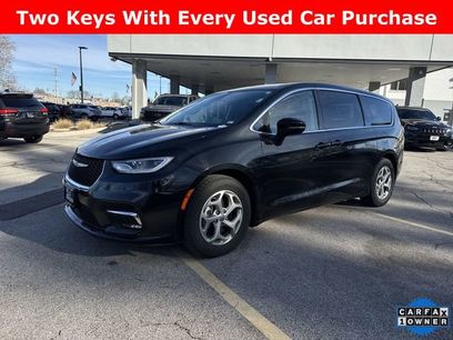 Used 2024 Chrysler Pacifica Limited