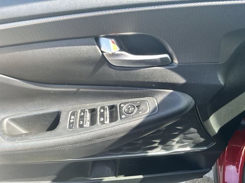 Used 2019 Hyundai Santa Fe SEL AWD/4WD image 16