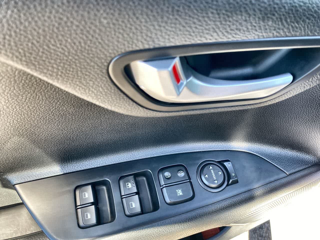 Used 2020 Kia Rio S FWD image 13