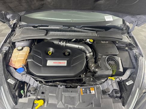 Used 2017 Ford Focus RS AWD/4WD image 12