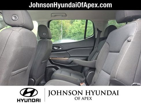 Used 2023 GMC Acadia SLE FWD image 21