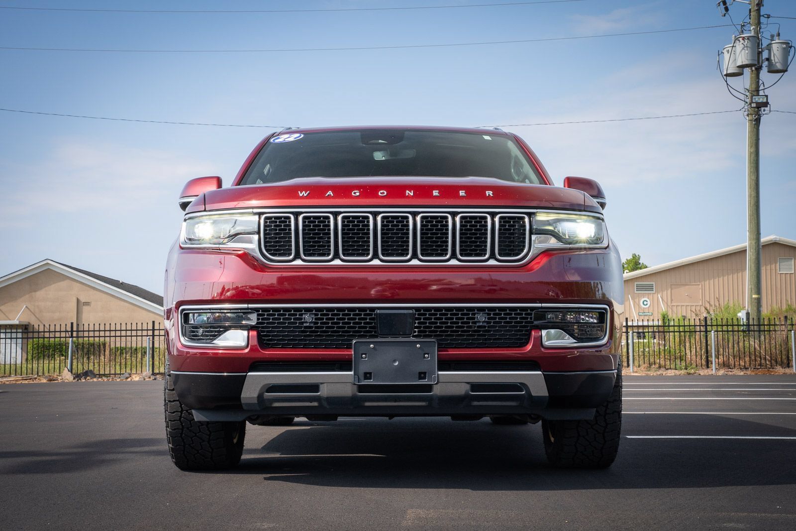 Used 2022 Jeep Wagoneer Series III RWD image 2