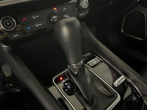 Used 2025 Jeep Compass Latitude image 41