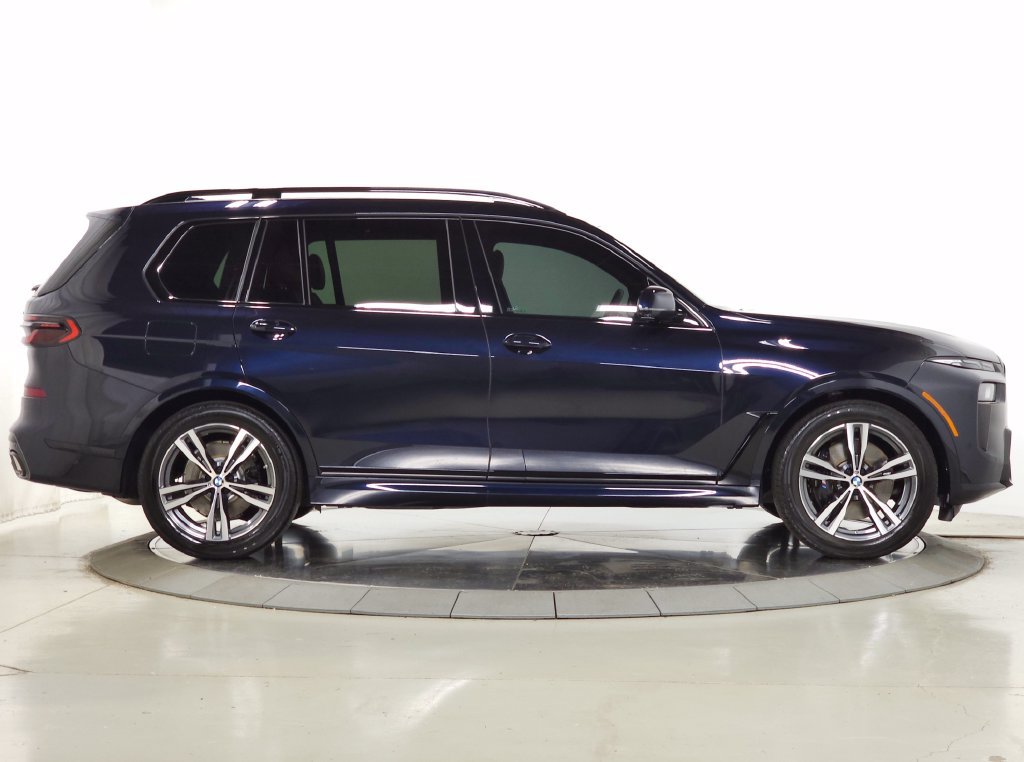 Used 2027 BMW X7 xDrive40i w/ Executive Package AWD/4WD image 12
