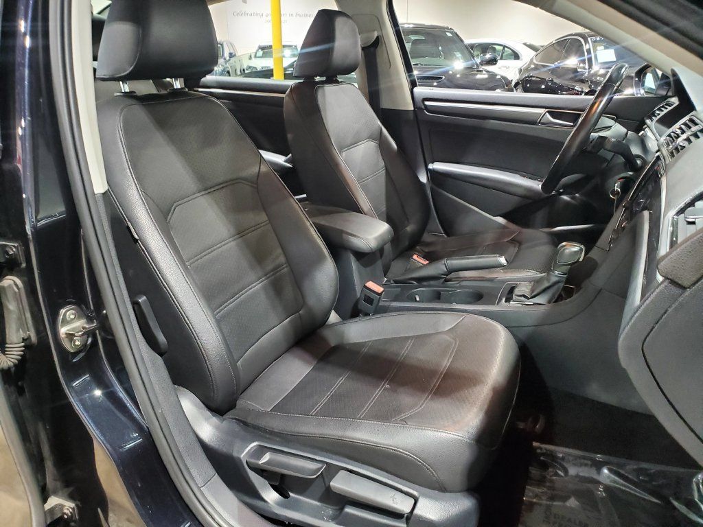 Used 2017 Volkswagen Passat 1.8T R-Line FWD image 14