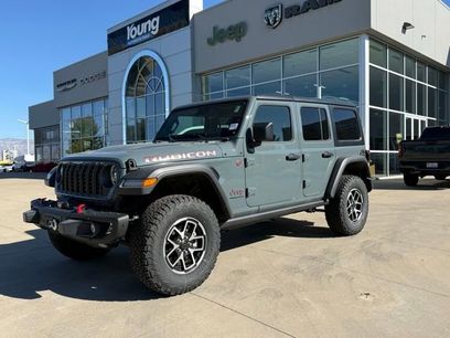 New 2025 Jeep Wrangler Unlimited Rubicon w/ Steel Bumper Group