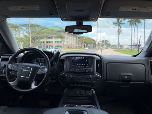 Used 2018 GMC Sierra 1500 SLT w/ All Terrain Package image 19