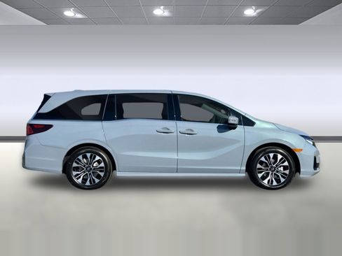 New 2026 Honda Odyssey Elite image 7