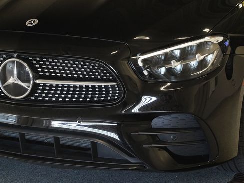 Used 2023 Mercedes-Benz E 450 4MATIC Sedan image 6