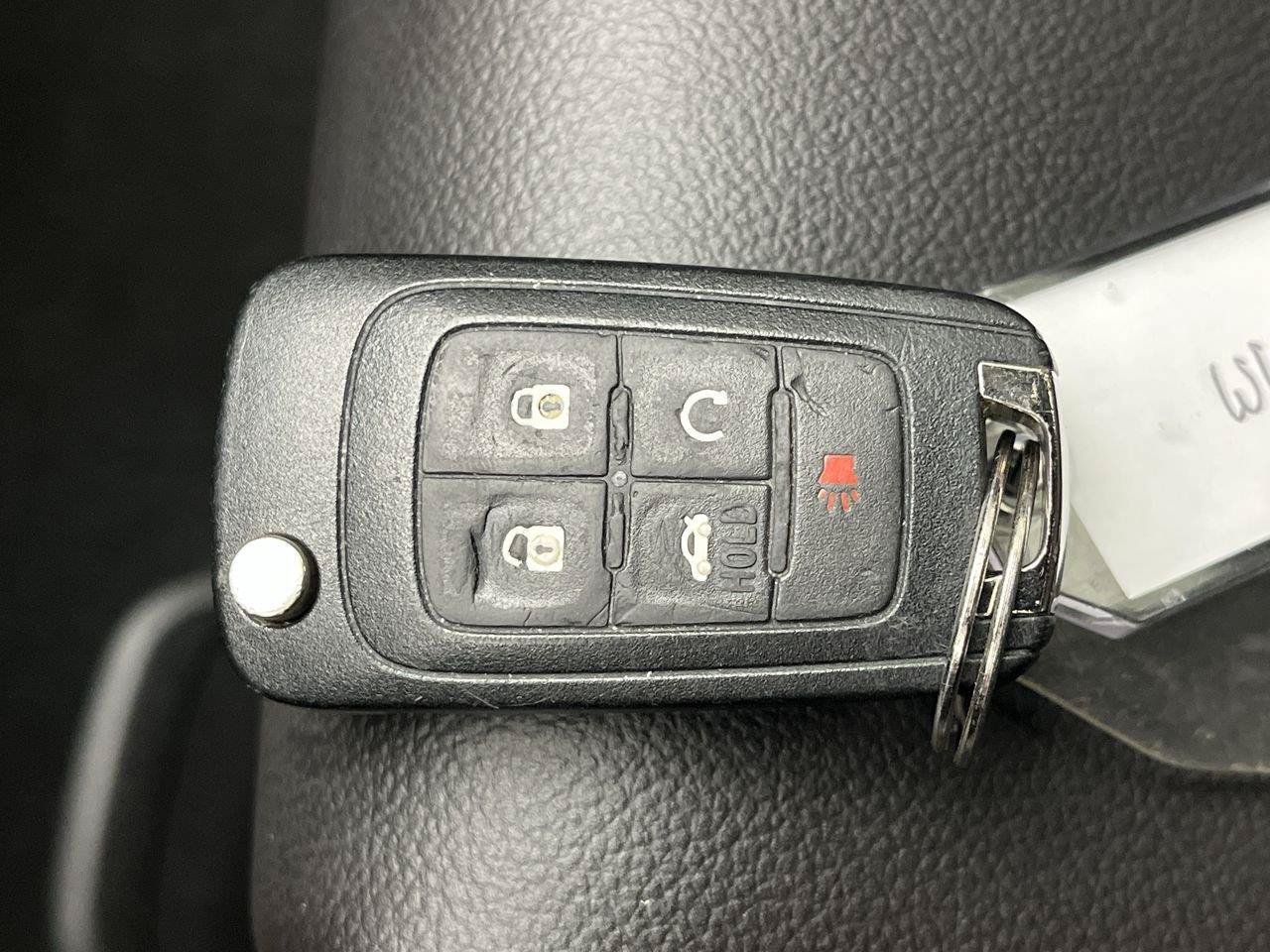 Used 2015 Chevrolet Impala LT w/ Convenience Package FWD image 26