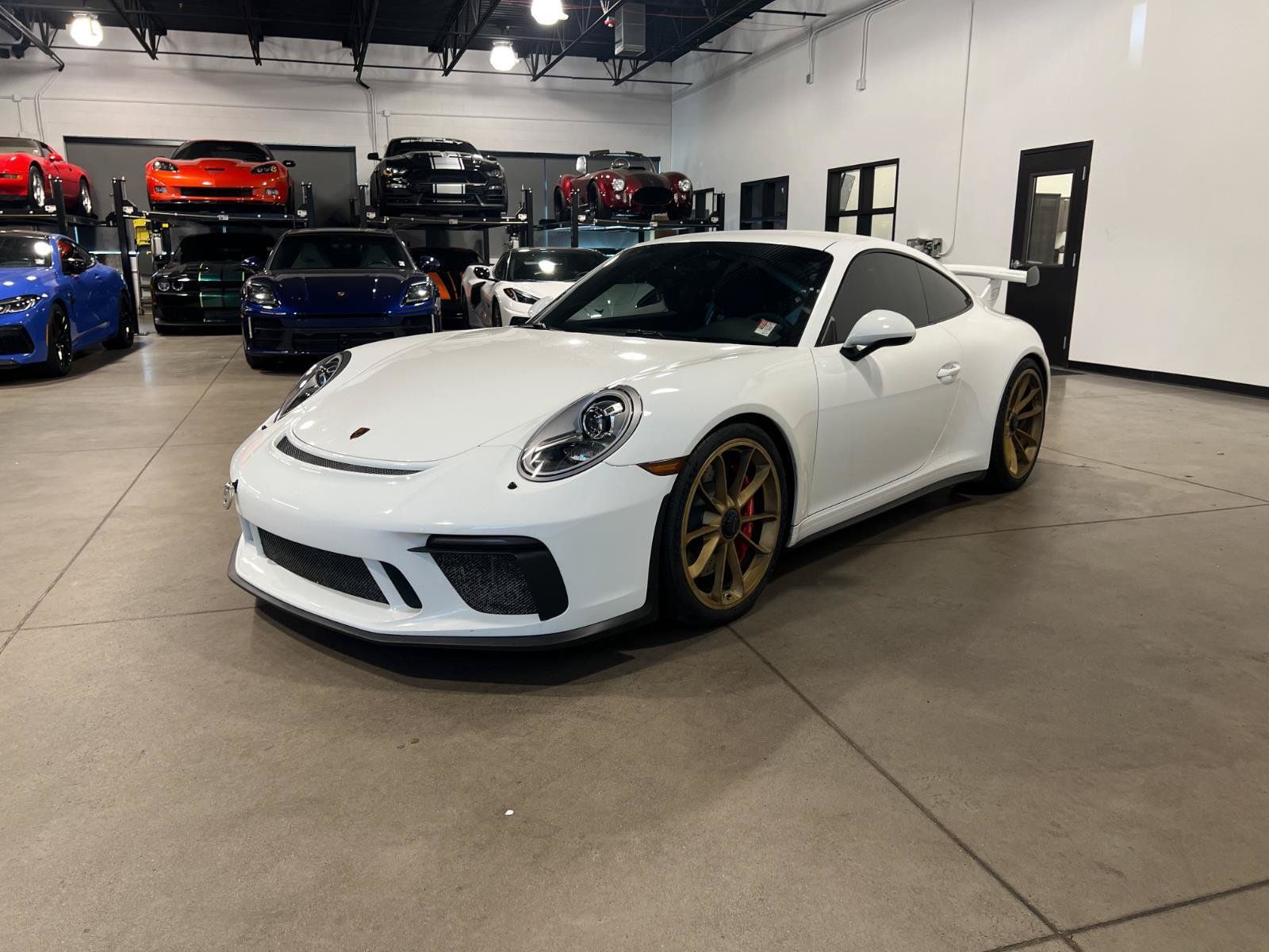 Used 2018 Porsche 911 GT3 RWD image 7