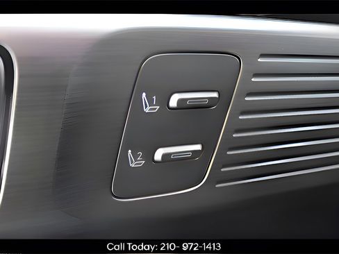 Certified 2024 Hyundai Santa Fe Limited image 32