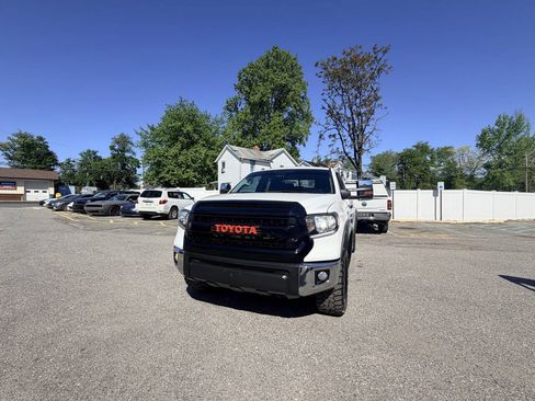 Used 2019 Toyota Tundra SR5 AWD/4WD image 2