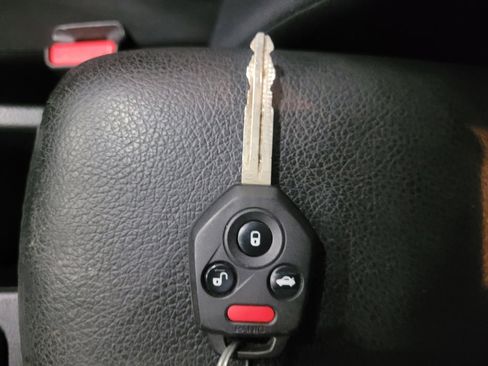 Used 2013 Subaru Impreza 2.0i Premium w/ All-Weather Pkg image 32