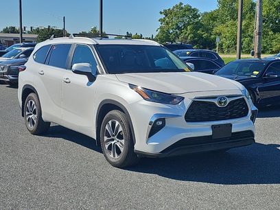 Used 2023 Toyota Highlander XLE