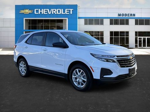 Certified 2024 Chevrolet Equinox LS w/ LS Convenience Package image 6