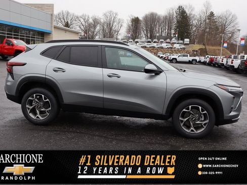 New 2026 Chevrolet Trax LT w/ LT Convenience Package image 1