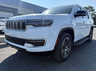 Used 2024 Jeep Wagoneer 4WD w/ Premium Group I video 1