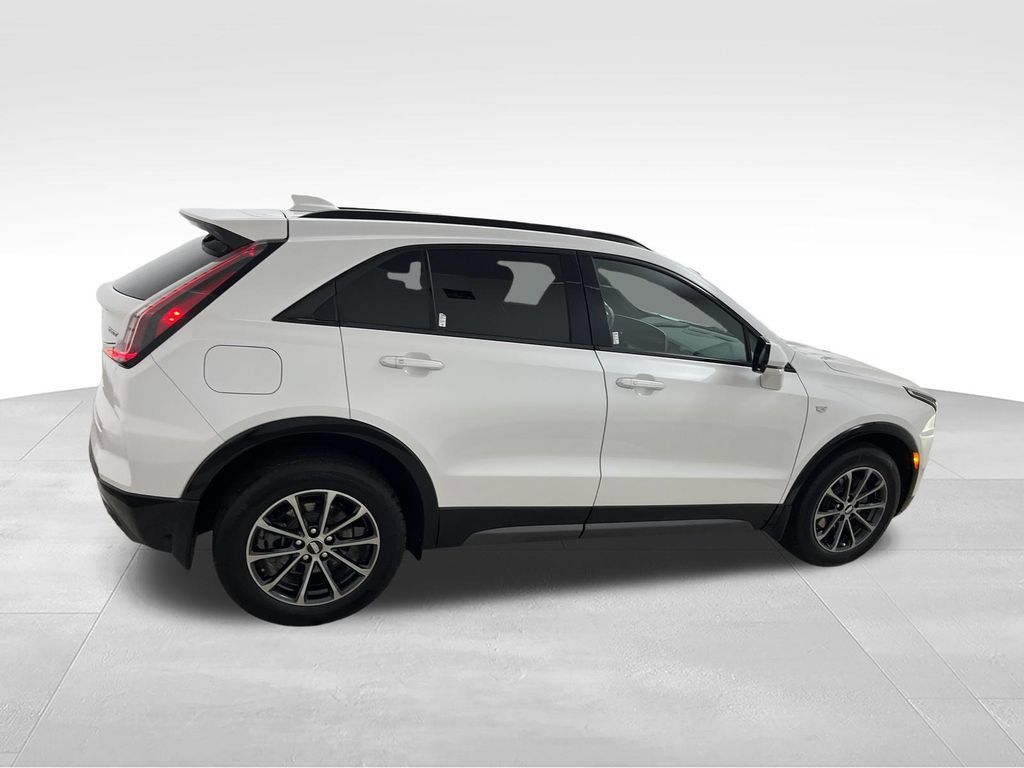 Used 2024 Cadillac XT4 Sport w/ Technology Package AWD/4WD image 6