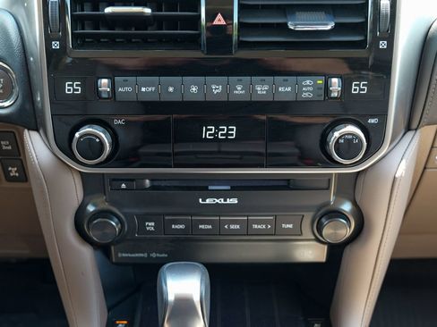 Used 2023 Lexus GX 460 Premium w/ Premium Package AWD/4WD image 53