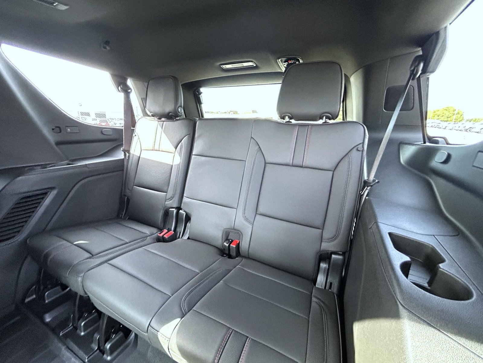 New 2027 Chevrolet Tahoe RST w/ Comfort Package AWD/4WD image 22