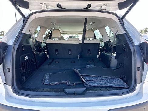 Used 2021 Subaru Ascent Limited w/ Technology Package AWD/4WD image 26