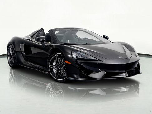 Used 2019 McLaren 570S Spider image 6