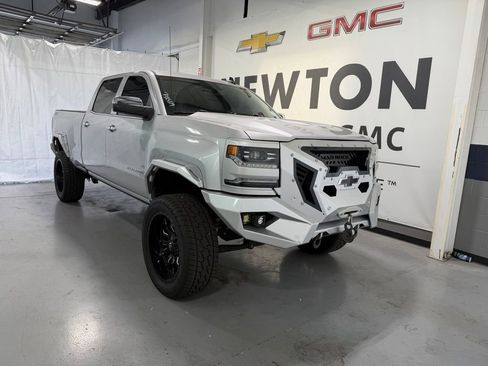 Used 2018 Chevrolet Silverado 1500 LTZ Z71 w/ LTZ Plus Package AWD/4WD image 2