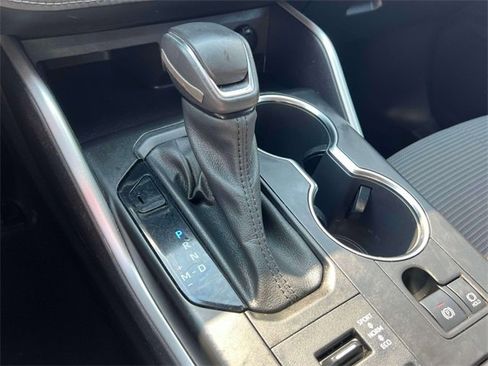 Certified 2021 Toyota Highlander LE image 30