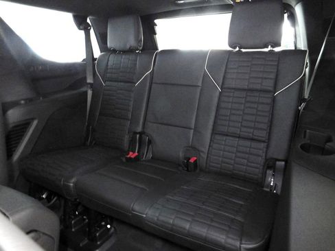 Used 2026 Cadillac Escalade V AWD/4WD image 88