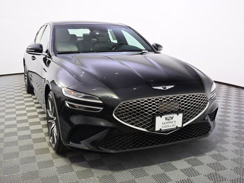 Used 2025 Genesis G70 2.5T image 9