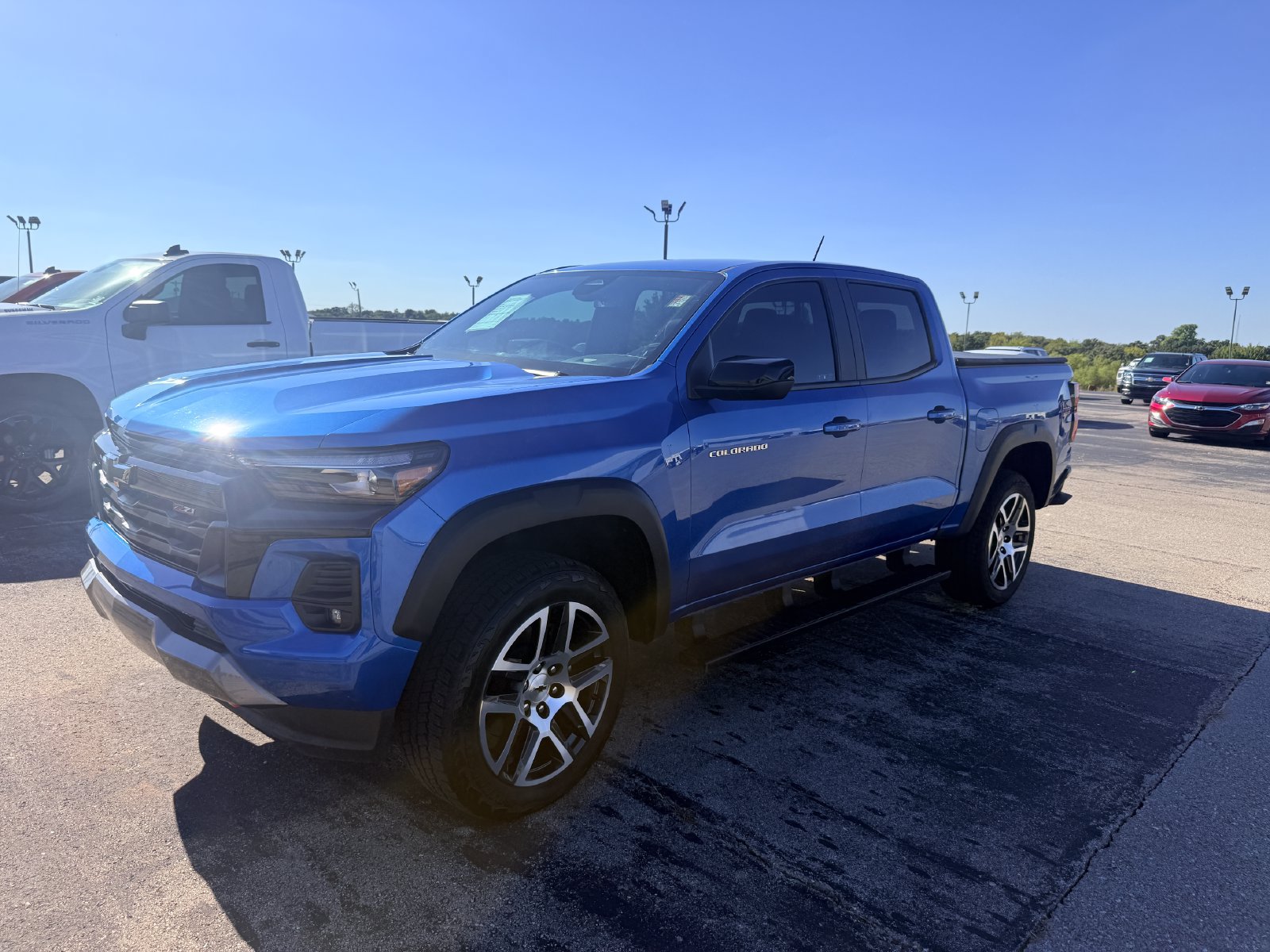 Used 2024 Chevrolet Colorado Z71 w/ Z71 Convenience Package 2 AWD/4WD image 2