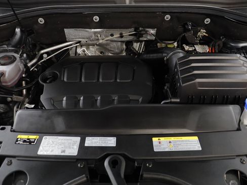 Used 2024 Volkswagen Atlas Cross Sport SE image 21