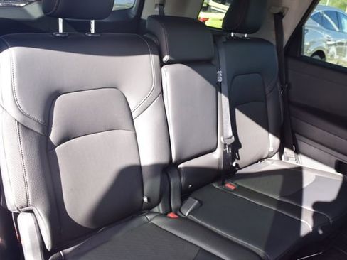 New 2026 Nissan Pathfinder SL AWD/4WD image 12