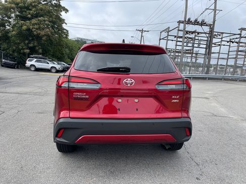 Certified 2026 Toyota Corolla Cross XLE w/ Convenience Package AWD/4WD image 4