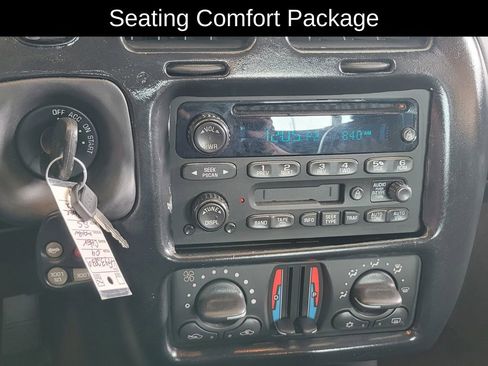 Used 2004 Chevrolet Monte Carlo SS w/ Preferred Equipment Group FWD image 20