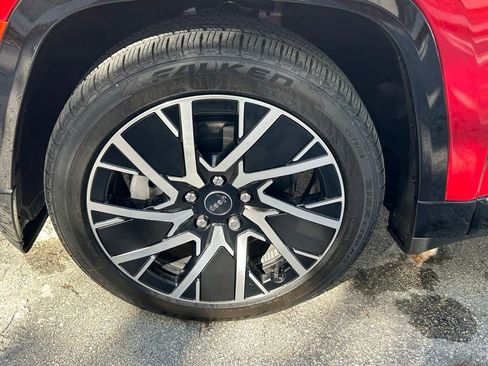 Used 2025 Jeep Wagoneer S Limited image 34