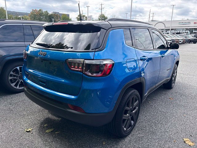 Used 2026 Jeep Compass Limited AWD/4WD image 13
